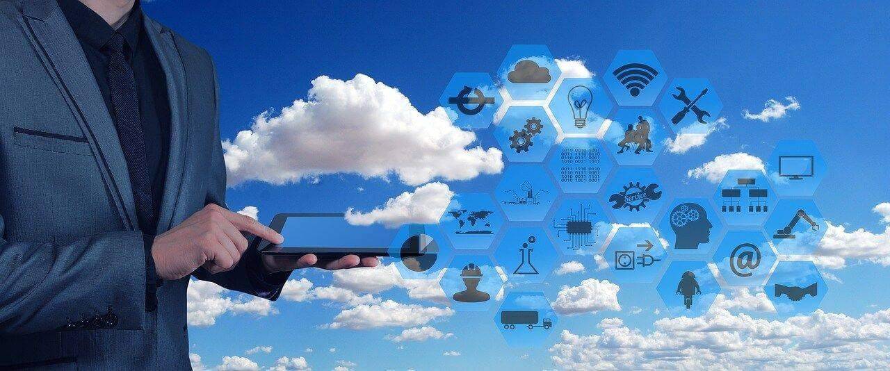 E-Commerce Product Innovation Trends Reshaping FMCG Online Retail 2026 article image